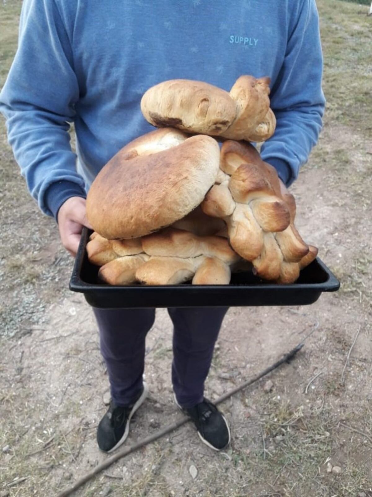 Pan casero en horno de barro: un clásico de las sierras cordobesas | Vía  Carlos Paz